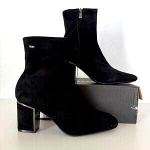 NIB • DKNY Women's Cavale Stretch Booties Size: 8